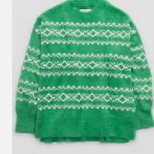 NWOT Aerie Flurry Oversized Crew Neck Green White Sweater thumbnail 4