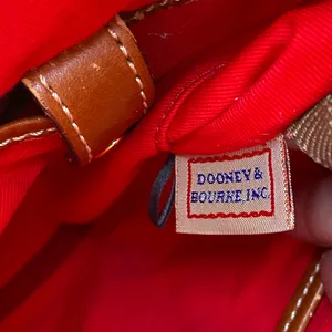💙🤎 Vintage 80s Dooney & Bourke J9243546 Pebble Grain Leather Navy Blue & Brown Shoulder Bag $268.00 🤎💙 thumbnail 13