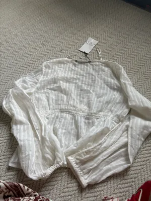 Zara top  thumbnail 3