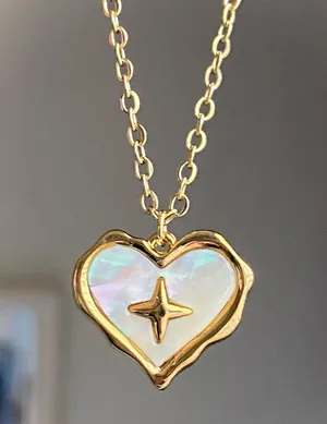 Handmade gold tone stainless steel heart sparkle white shell necklace🐚⭐️🌀 thumbnail 1
