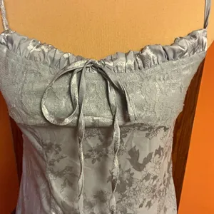 Cider Silver Satin Floral Mini Dress Lace Trim Slip Dress Spaghetti Strap thumbnail 3