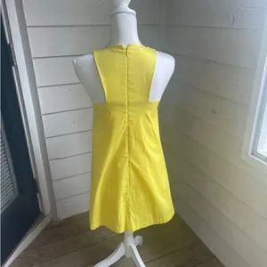 Free People Women’s Canary Yellow Sleeveless V neck Mini Dress Size XS Vacation thumbnail 2