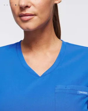 Jaanuu Women's 2-Pocket Tuck-In Scrub Top thumbnail 5