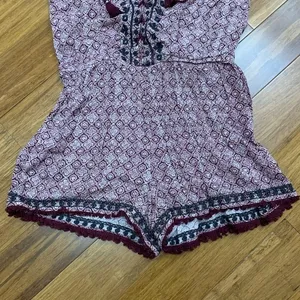 American Eagle Romper Womens XS Red Boho Print‎ Lace Up Tassel Detail Summer thumbnail 3