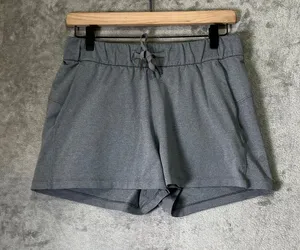 Lululemon On The Fly Short 2.5 Gray Size 6 Stretch Travel Running Athletic thumbnail 1