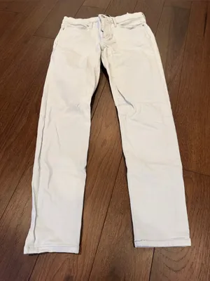 Banana Republic Premium Skinny Denim in Light Blue - Size 27 - C70-016 thumbnail 3