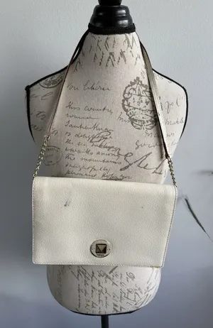 Kate Spade Rare Ivory‎ Small Leather Clutch/handbag With Dust bag Retail $318 thumbnail 1