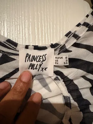 Princess Polly Zebra Mesh Keyhole Crop Top - Size US 2 / AU 6 thumbnail 2