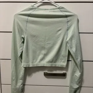 Gymshark Vital Seamless Long Sleeve Crop Top Womens Small Mint Green thumbnail 3