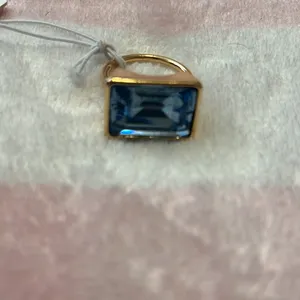 Beautiful Christian Siriano 14 karat gold plated, blue glass, stone ring thumbnail 5