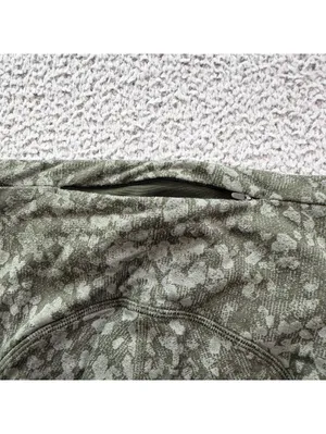 Lululemon Floral Camo High Rise Flare Leggings Womens 4 Olive Green Yoga Pants thumbnail 7