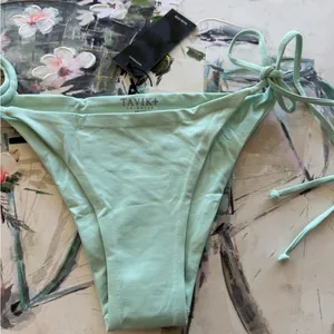 LAST PRICE🍒🤍 TAVIK swimming bottom 💐 Green Size XS thumbnail 6