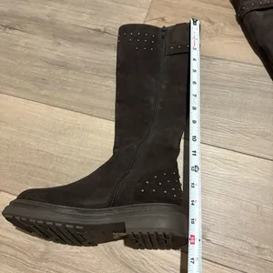 EMANUELE CRASTO Italy Suede‎ Leather Chunky Sole Studded Boots brown size 38 7.5 thumbnail 8