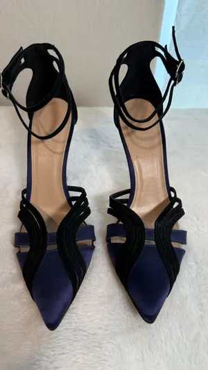 J. Crew Black and Navy Heels 8.5 made in Italy thumbnail 1