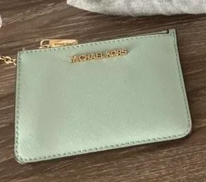 Wallet  thumbnail 3
