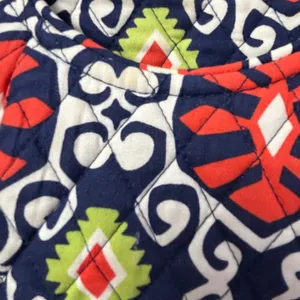 Vera Bradley Sierra Quilted Cotton Shoulder Bag Navy Red‎ Geometric Tote thumbnail 7