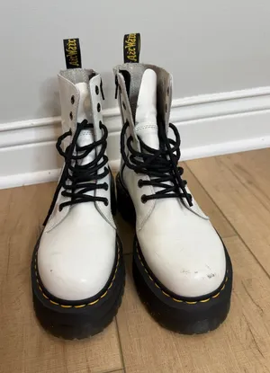 Dr. Martens Jadon White Smooth Leather Platform Boots Women’s 7 UK 5 EU 38 thumbnail 1