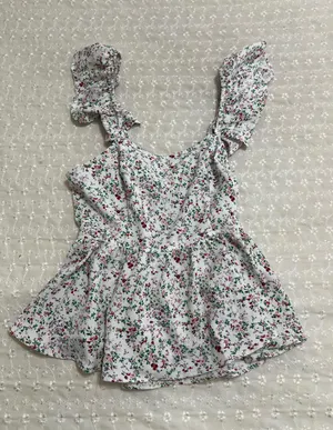 SHEIN Floral Blouse thumbnail 4