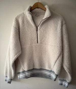 American Eagle Woman’s Sweater 1/2 Zip Front Pockets Cream Sherpa‎ thumbnail 1