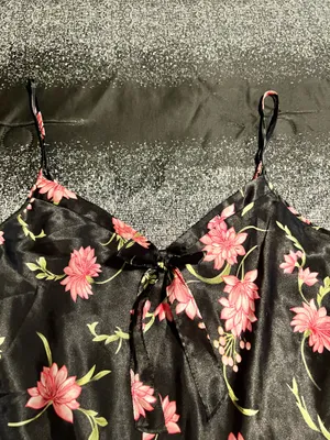 Womens lg Morgan Taylor Intimates Black Satin Floral Slip Dress Nightgown thumbnail 3