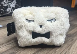 small makeup bag for purse White thumbnail 1