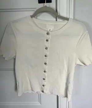 H&M Sweater thumbnail 1