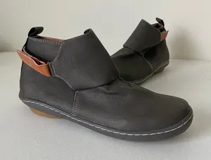 NEW | Women's ankle‎ hook and loop strap fashion boots casual — size 10.5 thumbnail 1