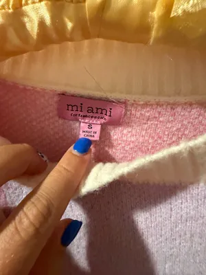 Francesca's sweater  thumbnail 2