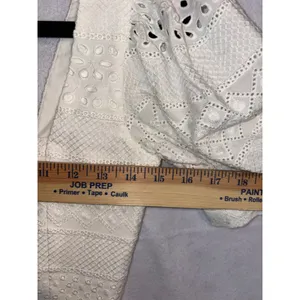 Alice + Olivia‎ White Eyelet Lace Crop Top Puff Sleeve Lace Up likely size XS thumbnail 10
