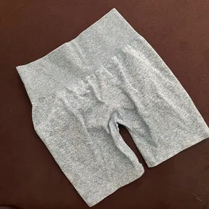 Seamless bike shorts thumbnail 1