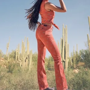 NEW Wrangler High Rise Bootcut Bandana Jean Red Diamond Western Cowgirl Festival thumbnail 4