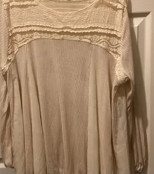 Gimmicks by BKE Cream Lace Blouse thumbnail 1