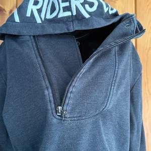 Fox racing Charcoal Gray Hoodie women’s quarter zip hoodie size medium Fox rider thumbnail 2