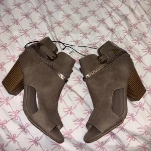 Maurices Brown Women's Oped Toe Heel Boots size 10 thumbnail 2