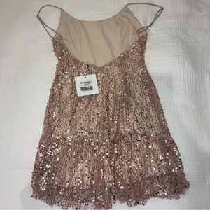 Selfie Leslie Shine Spaghetti Strap Sequin Mini Dress Rose Gold small never worn thumbnail 4