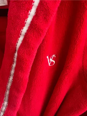 Victoria's Secret Plush Red Cozy Bath Robe Women Size S/P EUC thumbnail 2