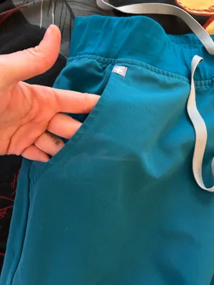 FIGS Scrub Pants Jogger thumbnail 3