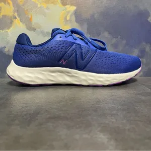 New Balance 520v8 Women's Blue Sneakers Size 9.5B thumbnail 12