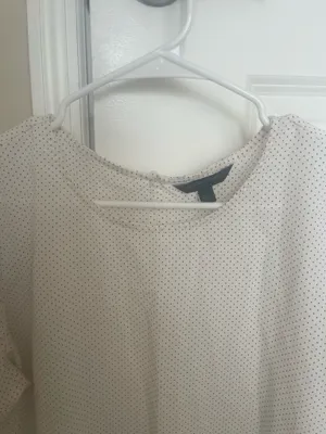 Banana Republic Top Women’s L P thumbnail 4