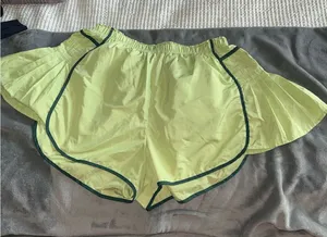 Shorts Green Size L thumbnail 1