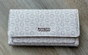 Guess Pink Wallet thumbnail 1