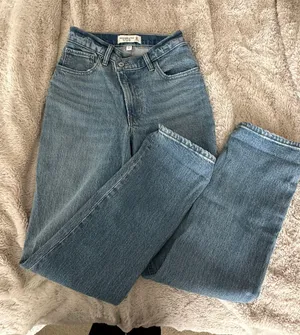 Abercrombie Jeans thumbnail 1