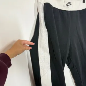 Nike Air‎ Sportswear Jogger Pants Sz Large Black High Rise Athleisure Activewear thumbnail 13
