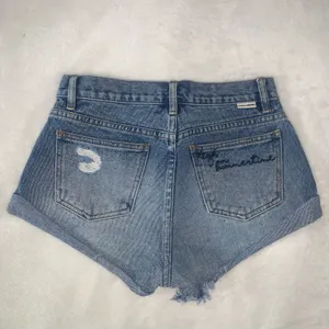 Billabong distressed jean shorts womens size 24 thumbnail 2