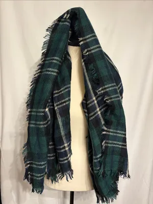 Cozy Oversized Square Plaid Blanket Scarf - Green & Navy thumbnail 2
