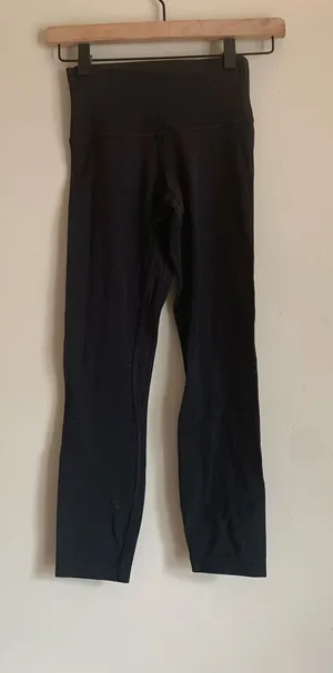 lululemon athletica Black High-Rise Leggings Women Size 2 Bottoms Athletic thumbnail 1