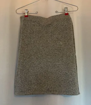 Abercrombie & Fitch Grey skirt thumbnail 3