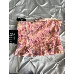 Lulus Strapless Floral Tube Crop Top Ruffle Hem Lined Tie Closure Size L thumbnail 3