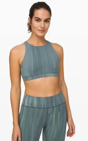 Lululemon Energy Bra High Neck Linear Spray Dye White Deep Ocean Size 6 thumbnail 1