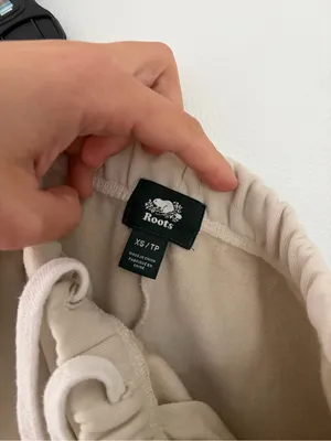 Roots Cream Sweatshorts- Size XS thumbnail 4
